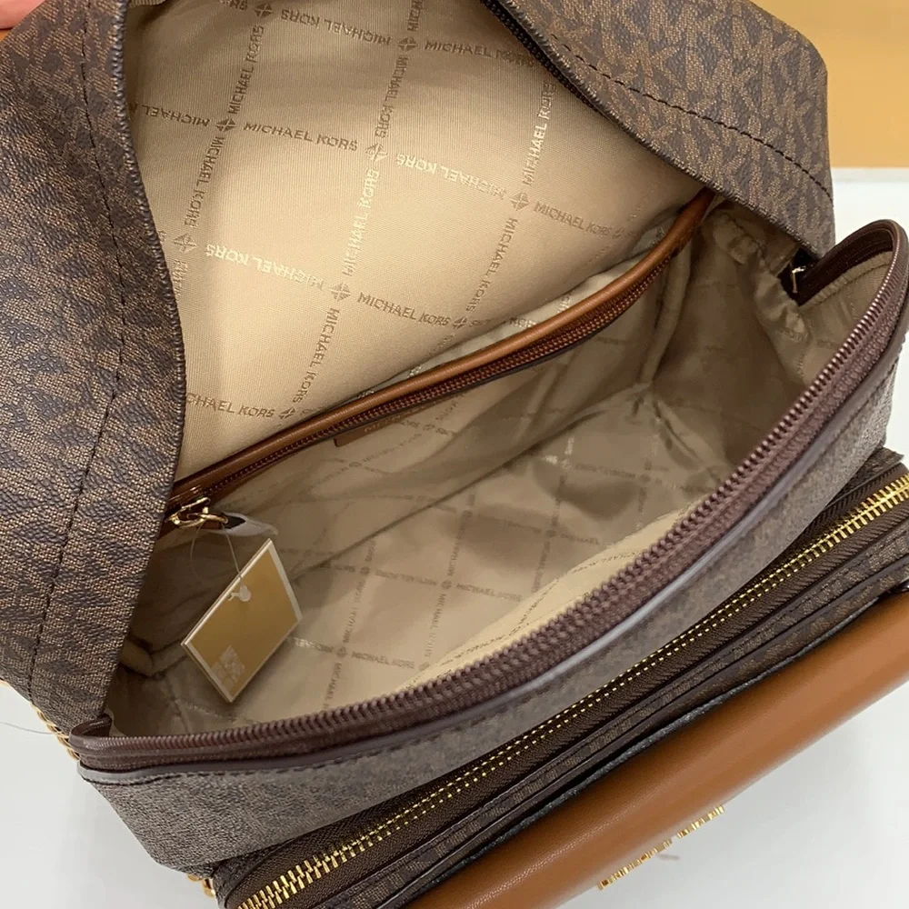 MICHAEL KORS BROWN SIGNATURE COLOR 
Maisie Medium Pebbled Leather 2in-1 BackpacK - Picture 13 of 16